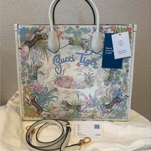 Gucci Tiger Blue & White Large Leather Special Edition Tote RARE